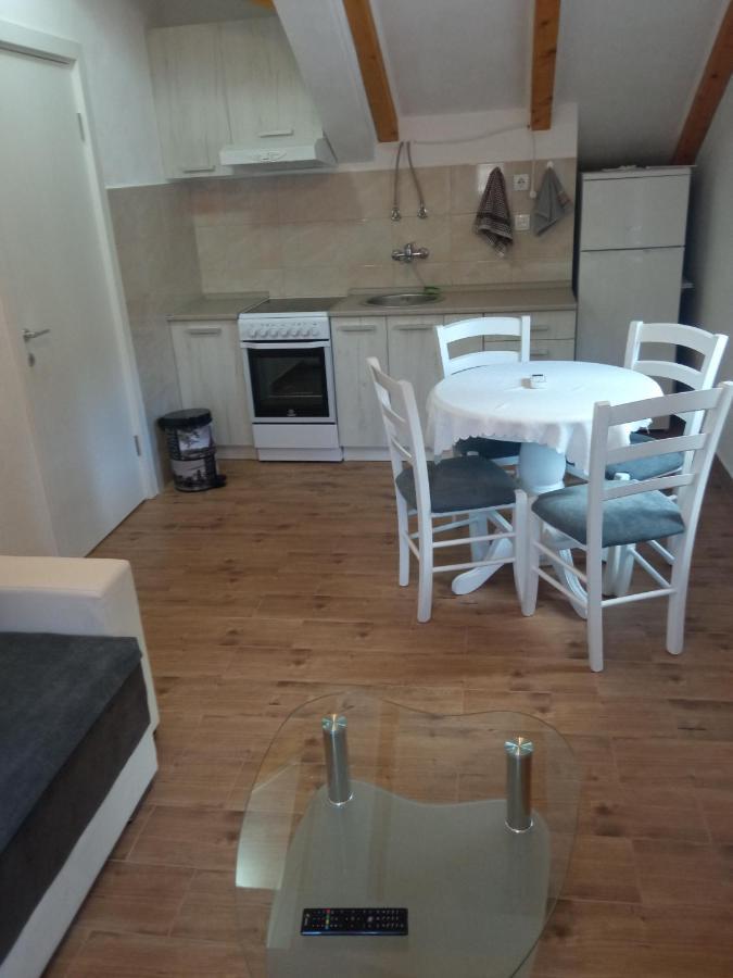 Apartment Rosic بيراتس المظهر الخارجي الصورة