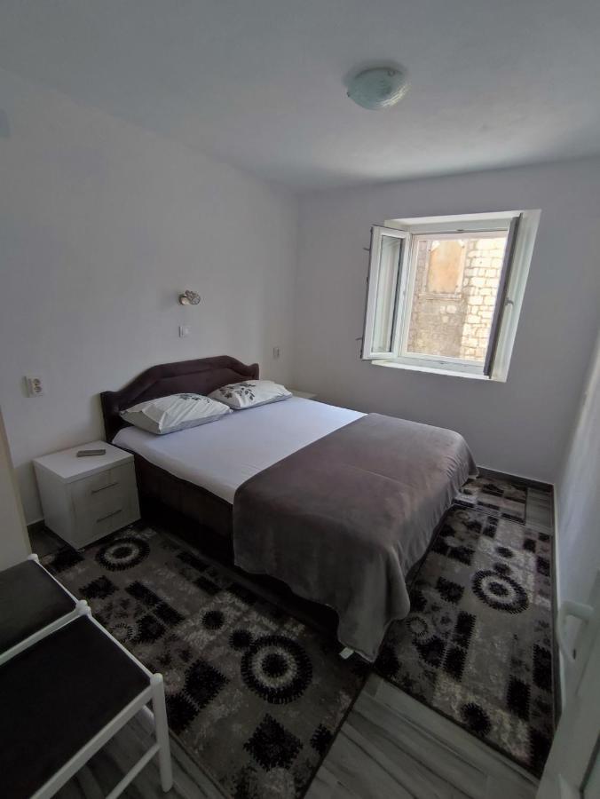 Apartment Rosic بيراتس المظهر الخارجي الصورة