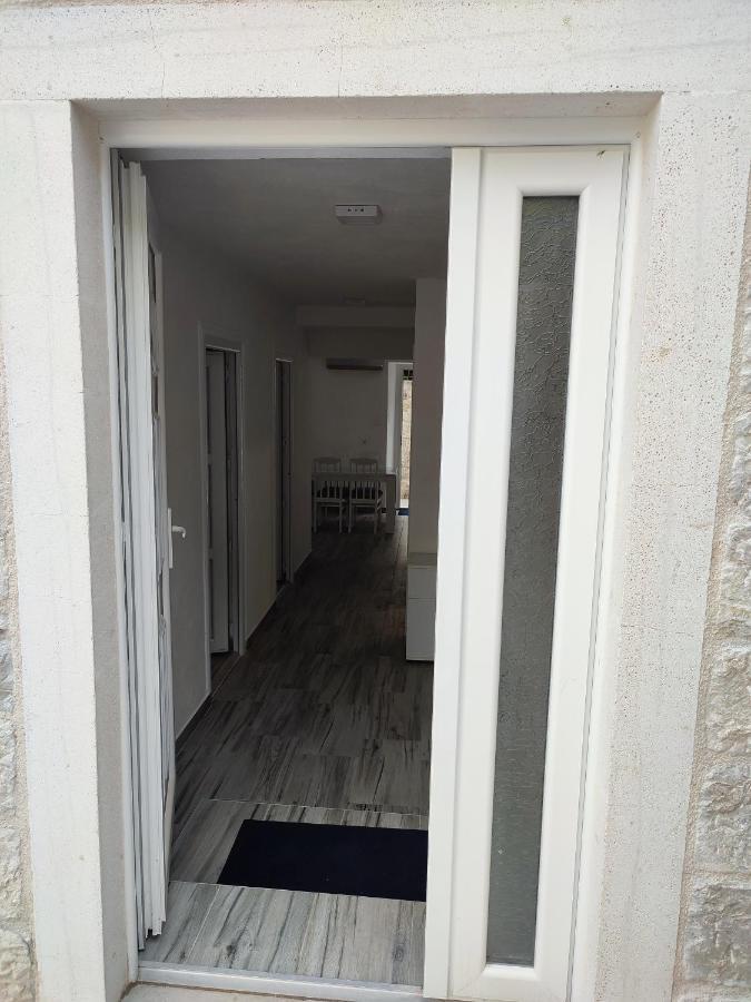 Apartment Rosic بيراتس المظهر الخارجي الصورة