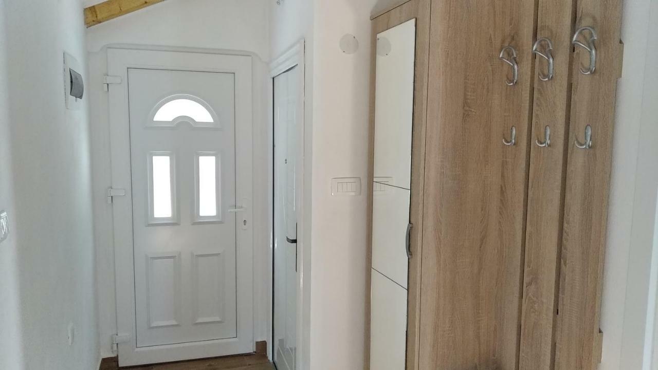 Apartment Rosic بيراتس المظهر الخارجي الصورة